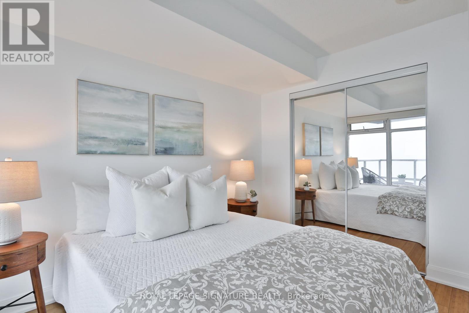 2701 - 2181 Yonge Street, Toronto (Mount Pleasant West), Ontario  M4S 3H7 - Photo 16 - C12955570