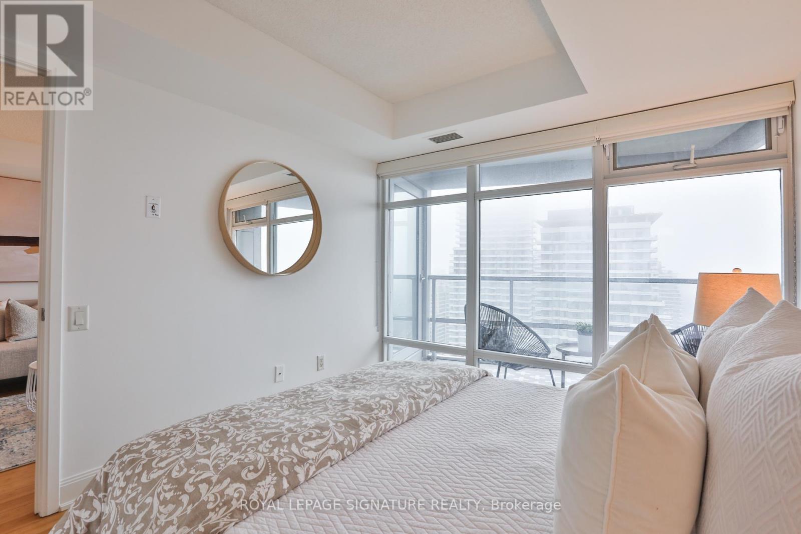2701 - 2181 Yonge Street, Toronto (Mount Pleasant West), Ontario  M4S 3H7 - Photo 15 - C12955570