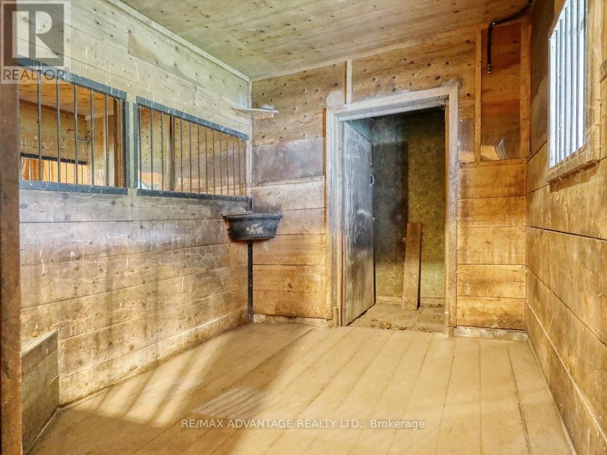 17248 Wyton Drive, Thames Centre, Ontario  N0M 2P0 - Photo 39 - X12812244