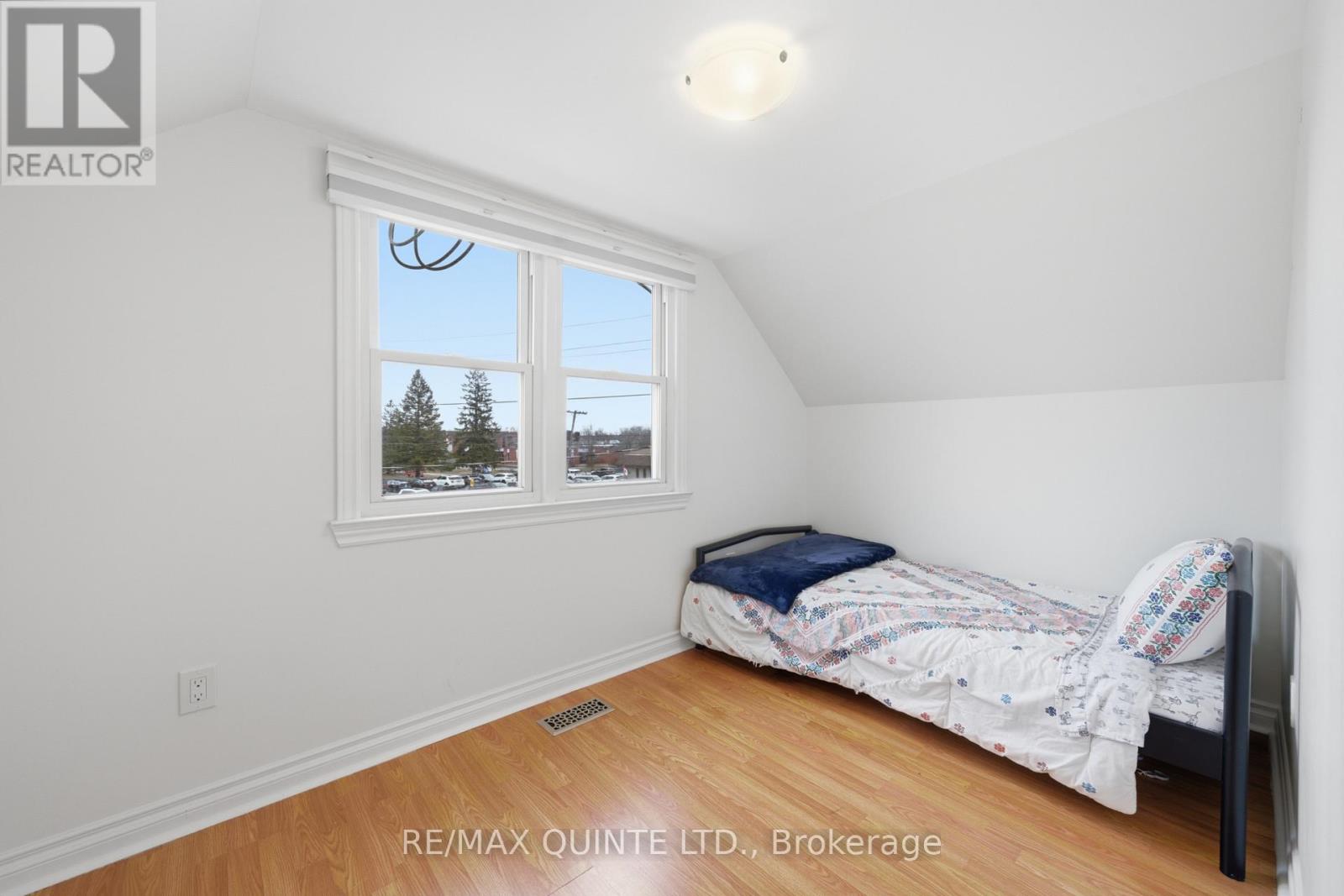 72 Campbell Street, Quinte West, Ontario  K8V 3A1 - Photo 36 - X12955472