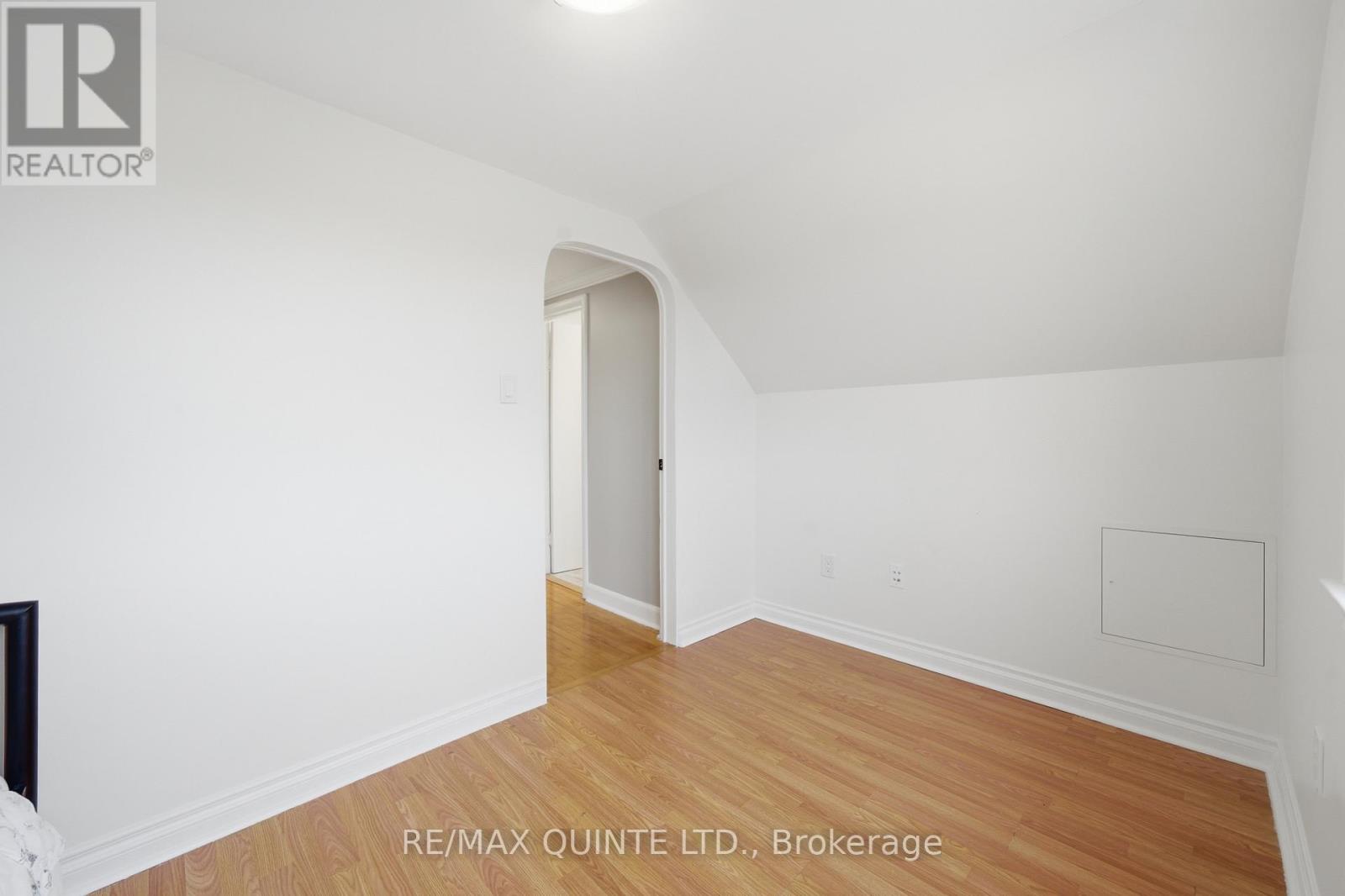 72 Campbell Street, Quinte West, Ontario  K8V 3A1 - Photo 35 - X12955472