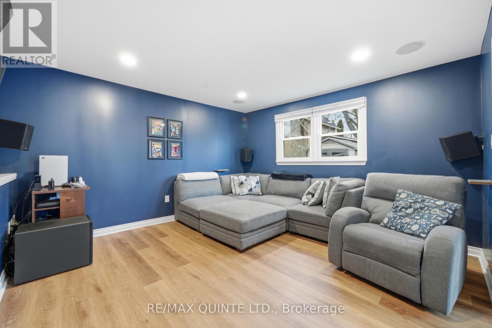 72 Campbell Street, Quinte West, Ontario  K8V 3A1 - Photo 5 - X12955472