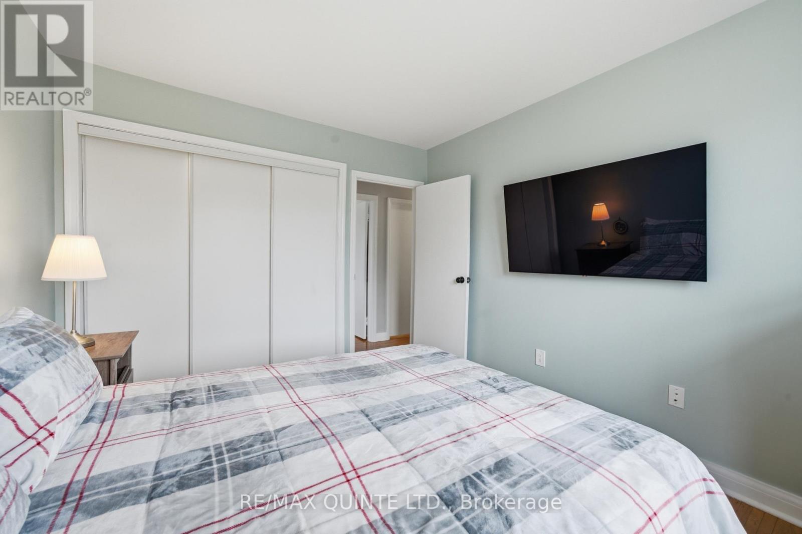 72 Campbell Street, Quinte West, Ontario  K8V 3A1 - Photo 24 - X12955472