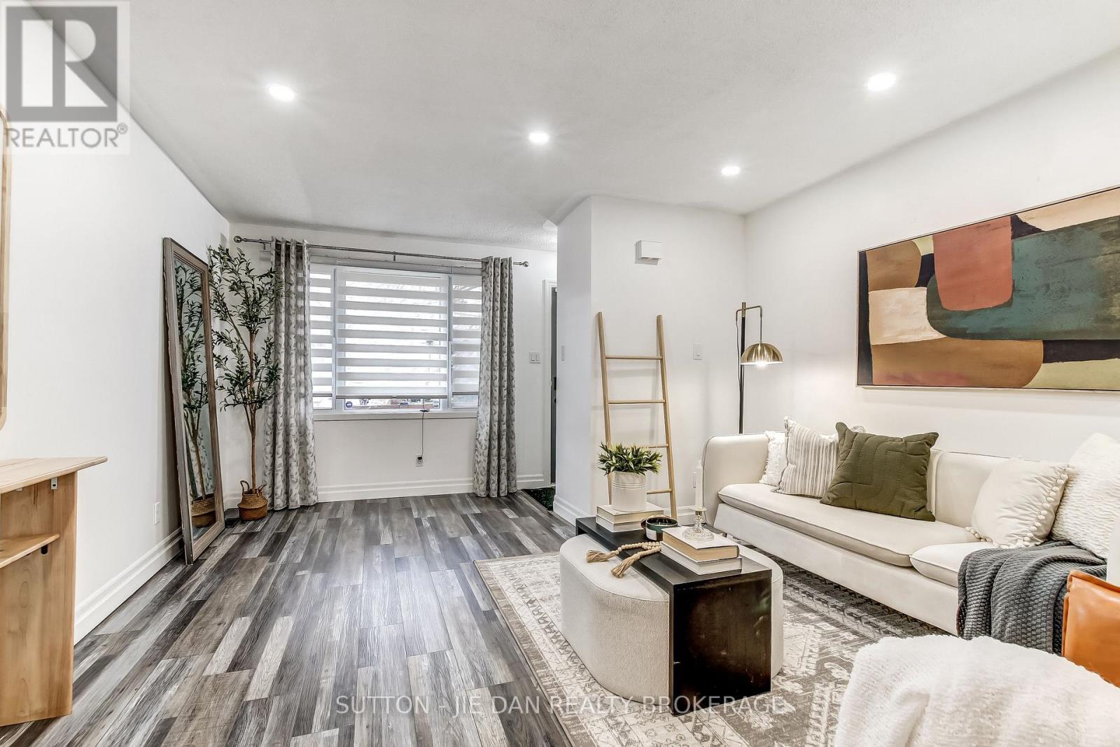 971 Eagle Crescent, London South, Ontario  N5Z 4K5 - Photo 10 - X12949904