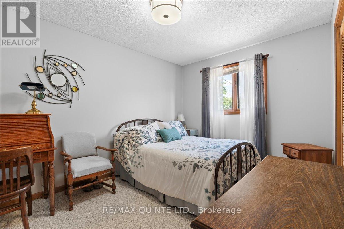 338 Sunrise Drive, Prince Edward County, Ontario  K8N 4Z7 - Photo 27 - X12955486