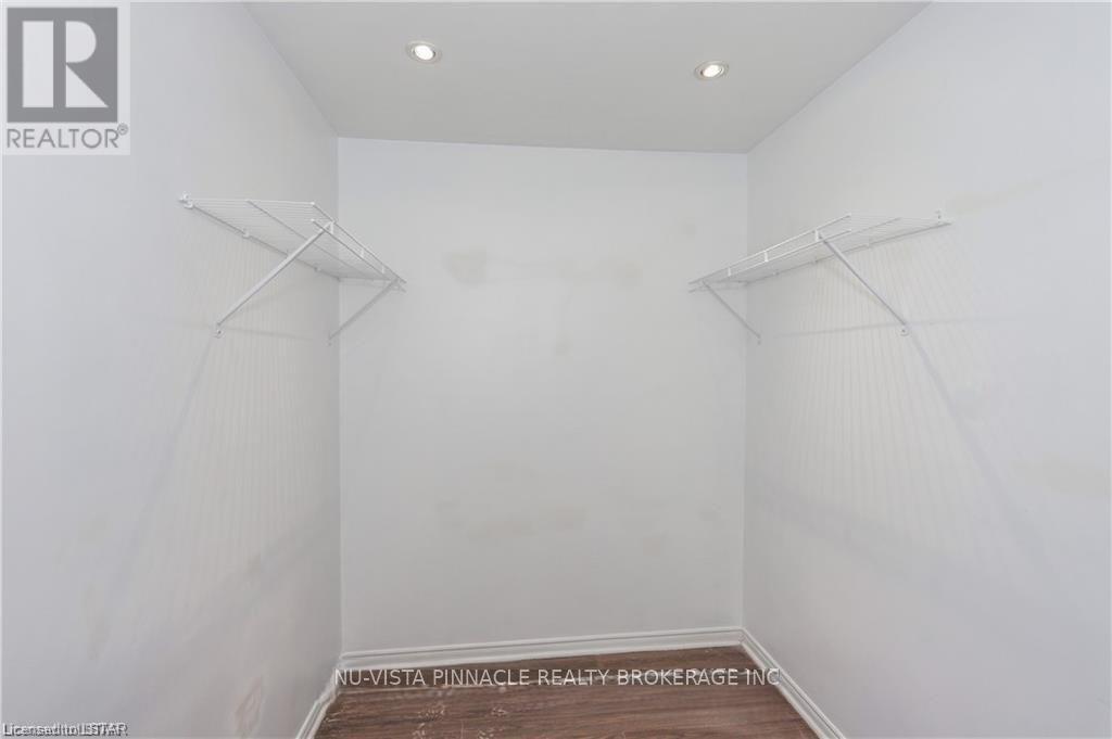 Upper Unit - 11 Oxford Street, London North, Ontario  N6H 1R2 - Photo 13 - X12955516