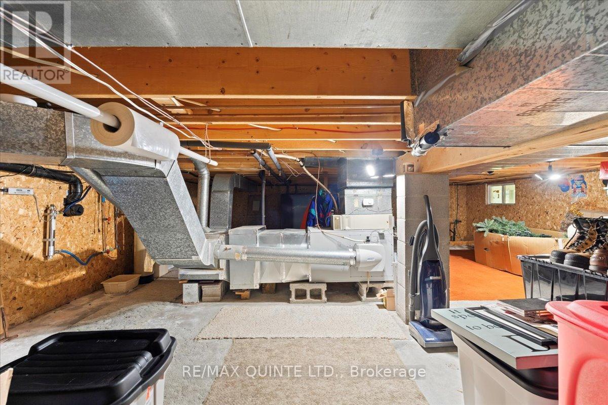 338 Sunrise Drive, Prince Edward County, Ontario  K8N 4Z7 - Photo 44 - X12955486