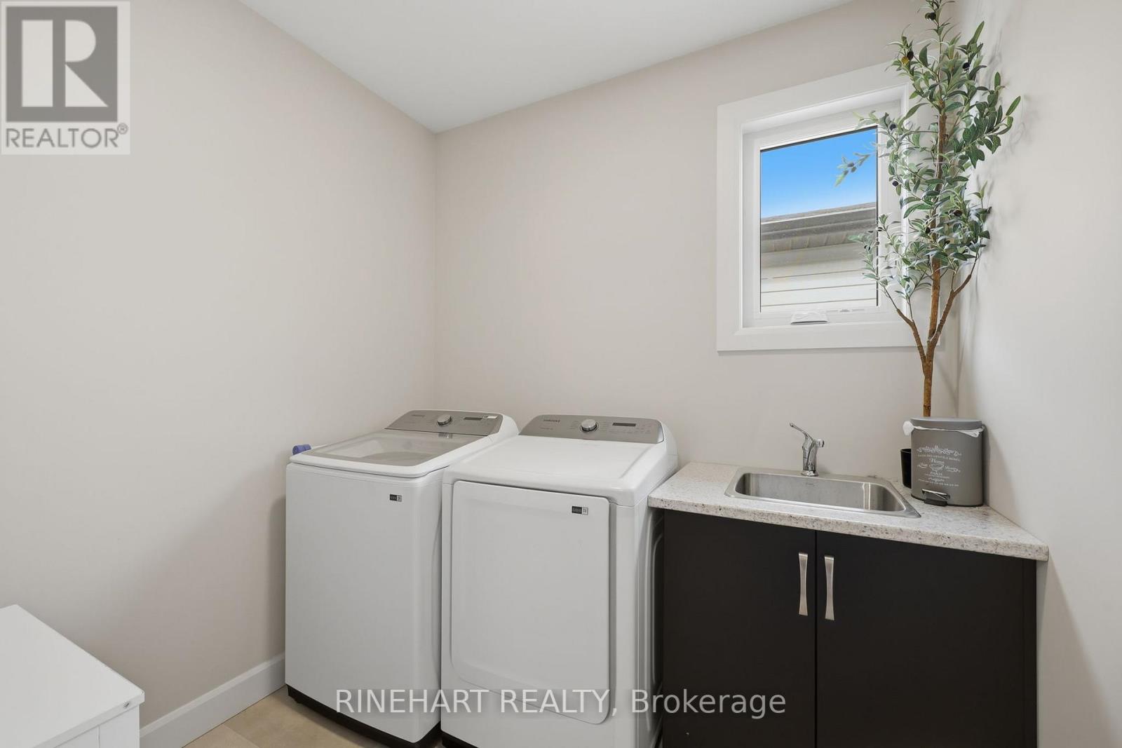 6445 Royal Magnolia Avenue, London South, Ontario  N6P 0K2 - Photo 27 - X12955540