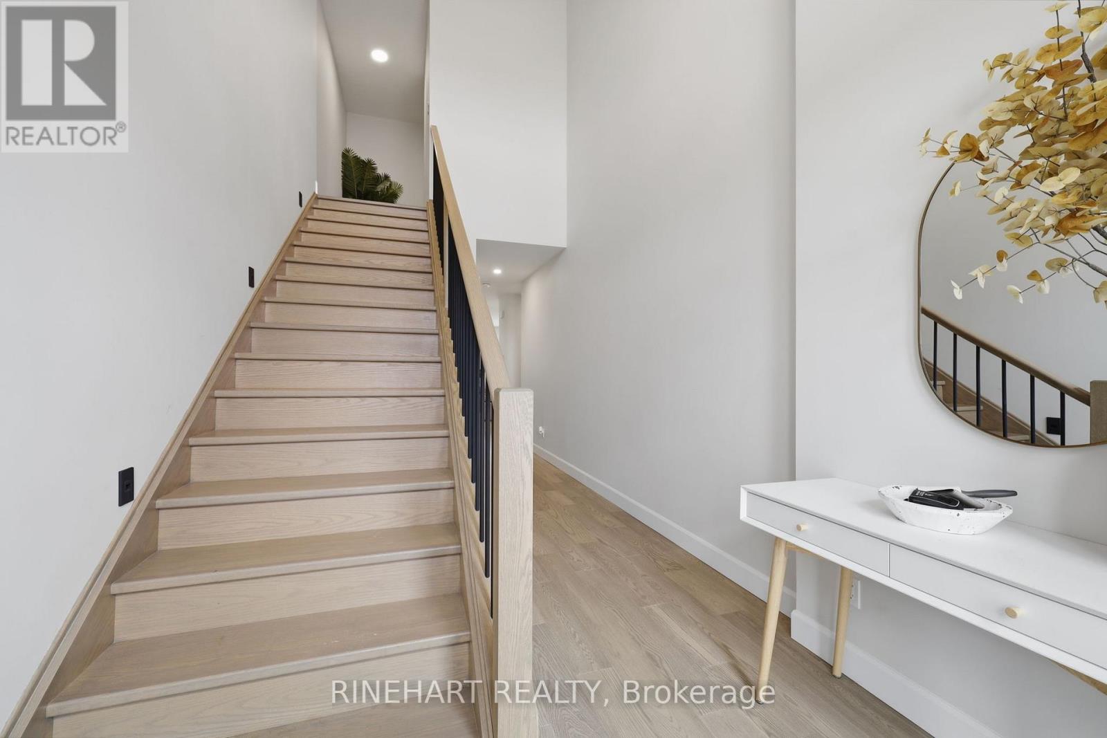 6445 Royal Magnolia Avenue, London South, Ontario  N6P 0K2 - Photo 6 - X12955540