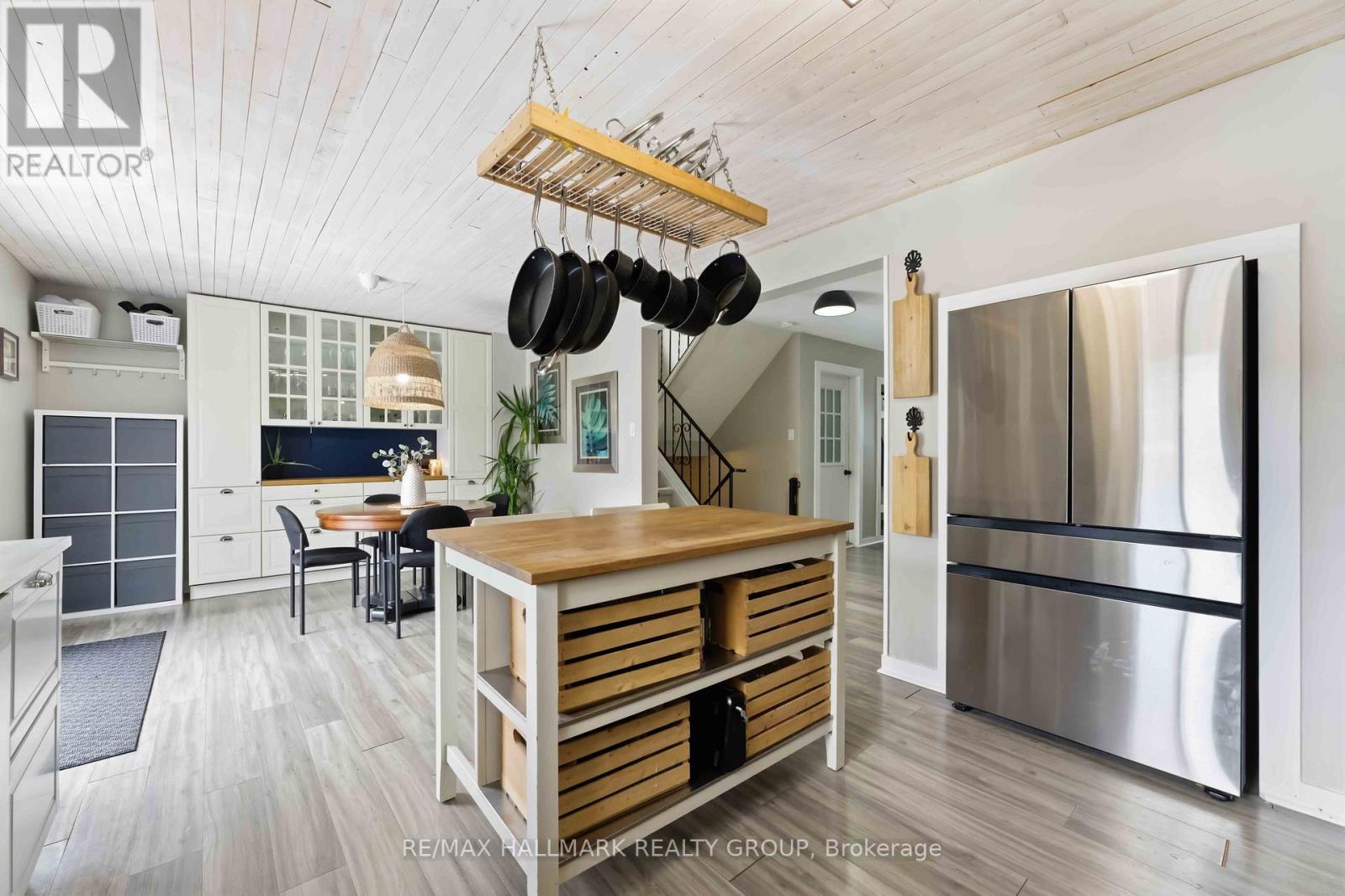 1091 Burgundy Lane, Ottawa, Ontario K1C 2M9 - Photo 13 - X12928116