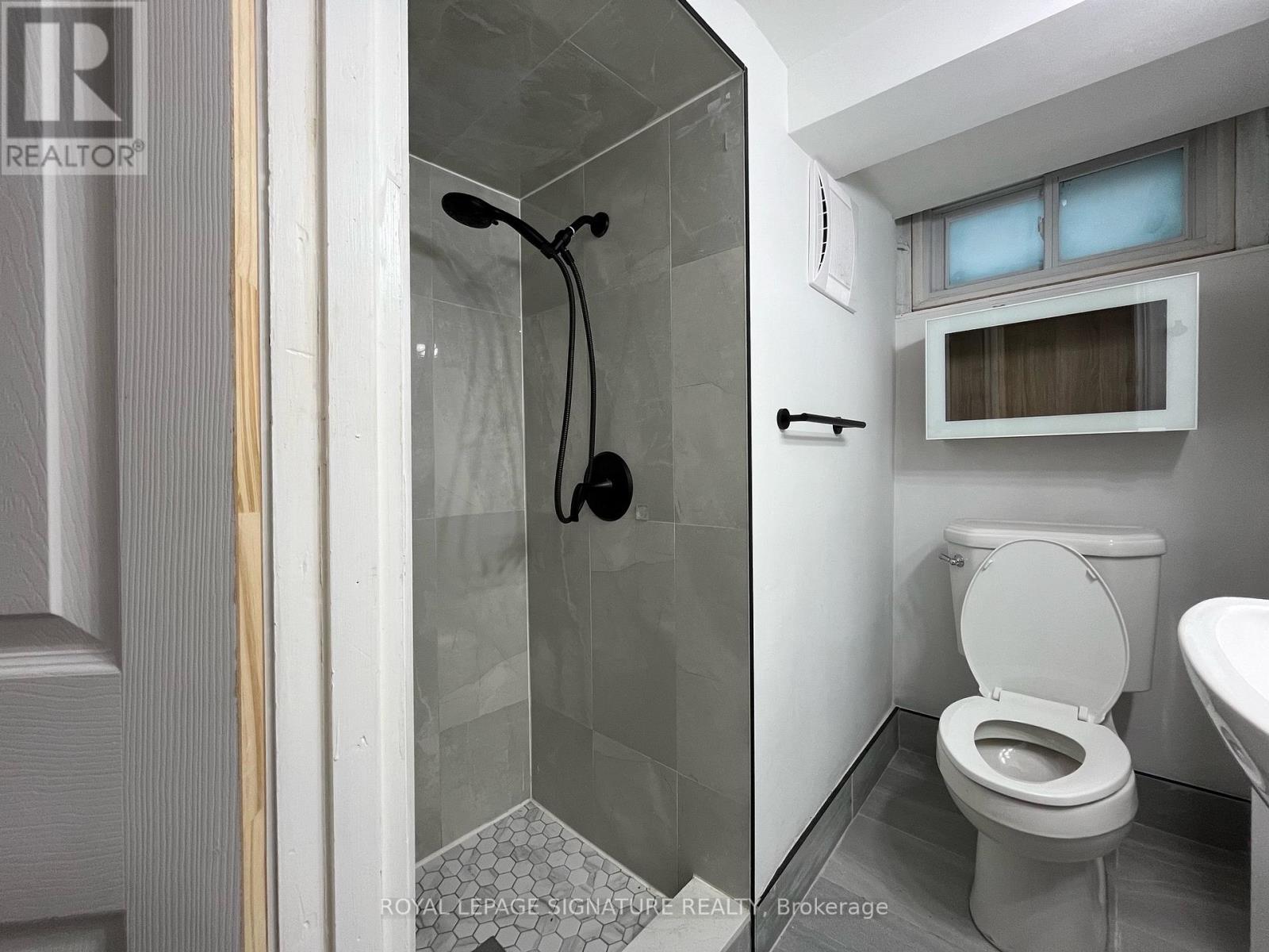 B - 38 Wishing Well Drive, Toronto, Ontario  M1T 1J1 - Photo 5 - E12955478