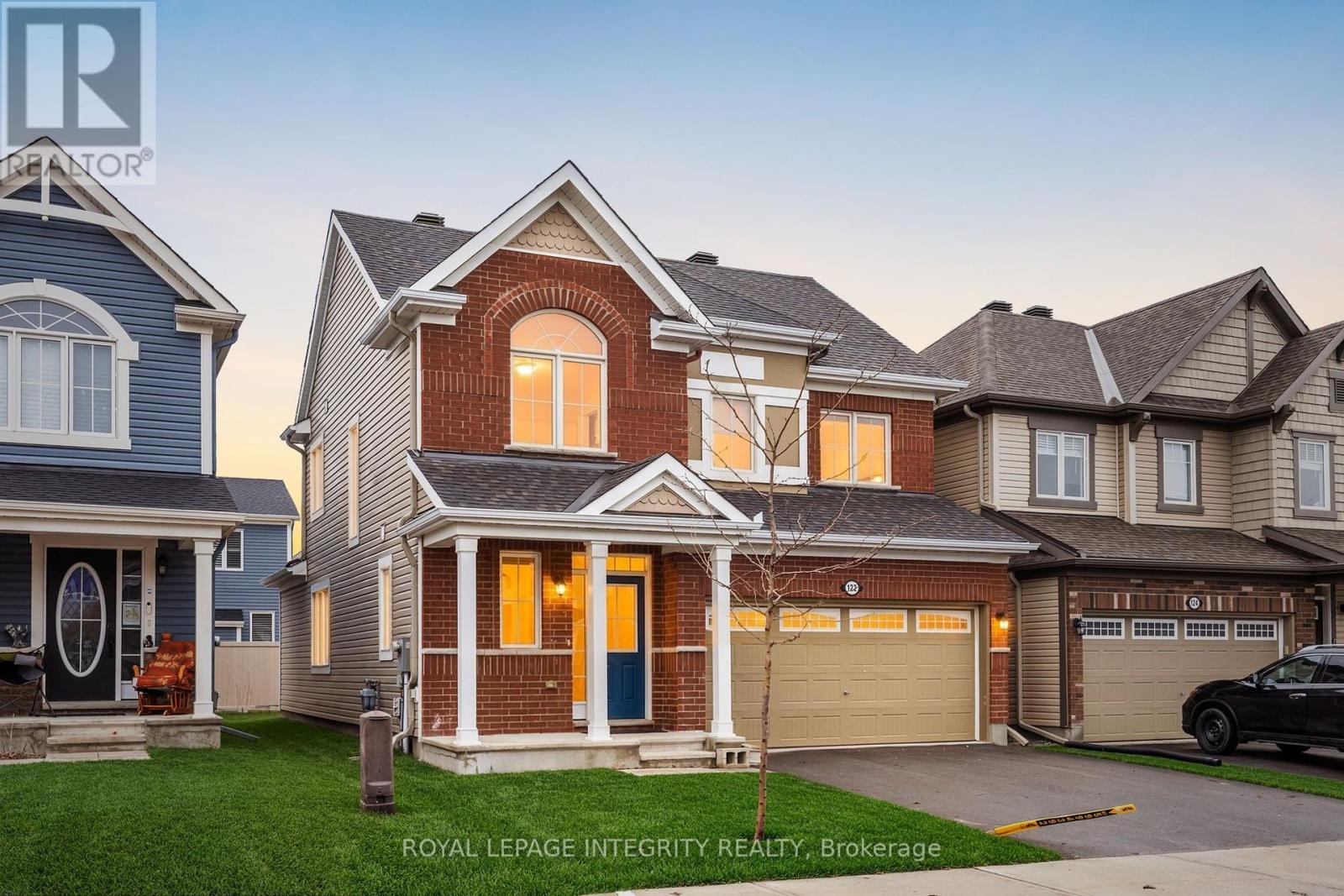 122 Cranesbill Road, Ottawa, Ontario  K2V 0J5 - Photo 2 - X12946128