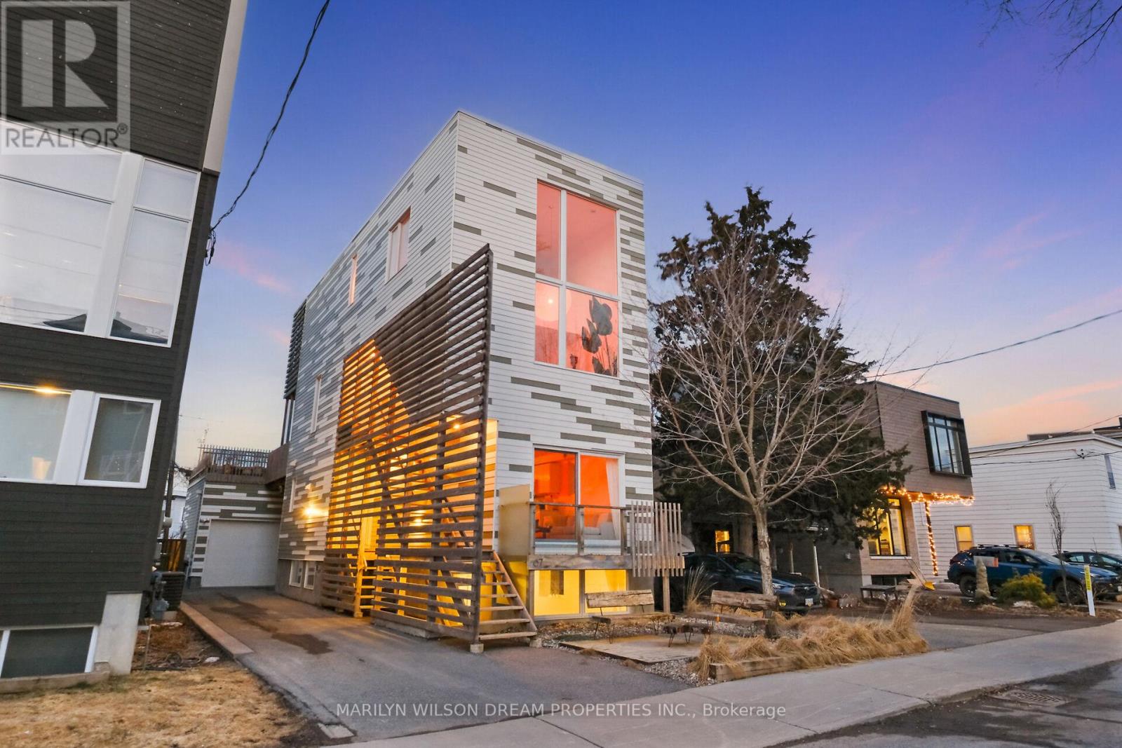 67 PINHEY STREET, Ottawa, Ontario