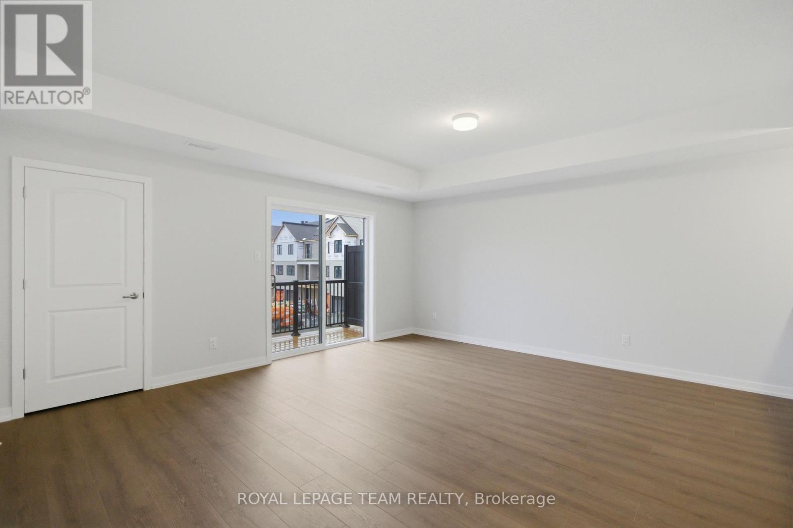 547 Celestine Private, Ottawa, Ontario  K2J 7P5 - Photo 5 - X12955454