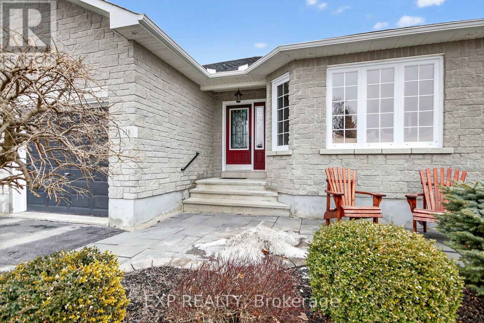 126 Metcalfe Drive, Mississippi Mills, Ontario  K0A 1A0 - Photo 2 - X12955584