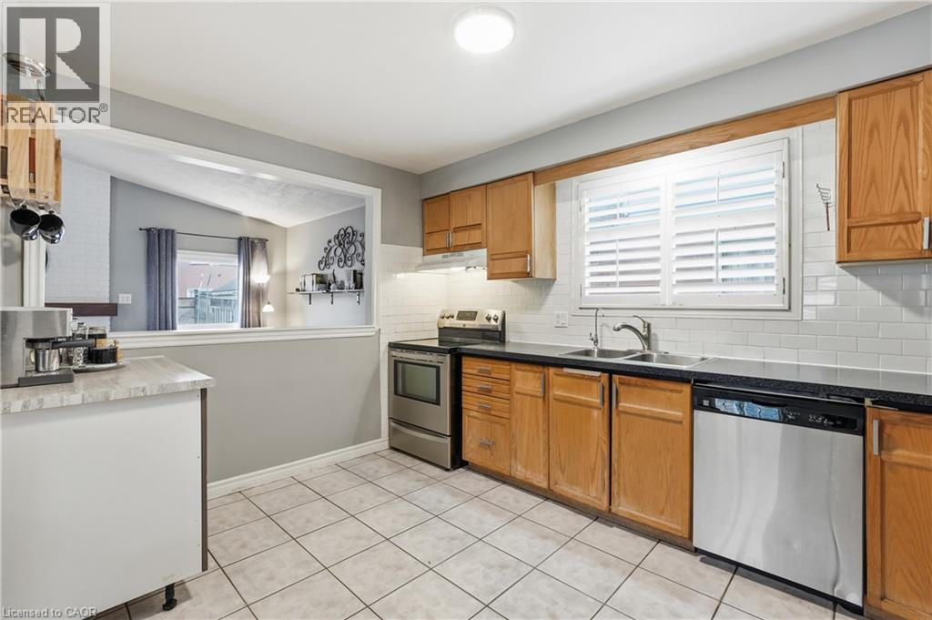 333 Celtic Drive, Stoney Creek, Ontario  L8E 4N1 - Photo 6 - 40813281