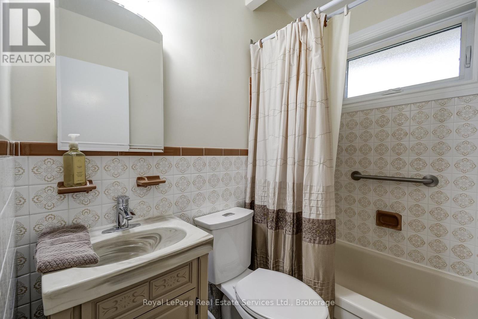 339 Weighton Avenue, Oakville, Ontario  L6R 2R5 - Photo 26 - W12955414