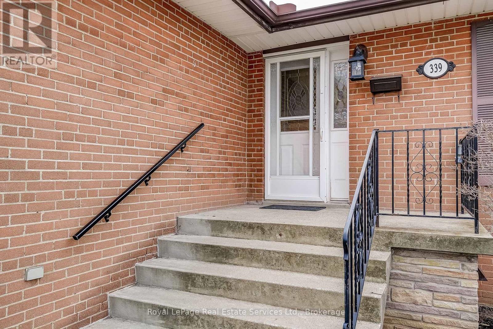 339 Weighton Avenue, Oakville, Ontario  L6R 2R5 - Photo 5 - W12955414