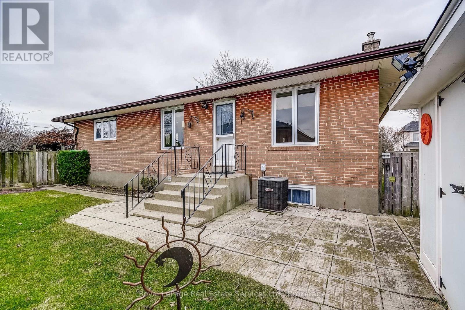 339 Weighton Avenue, Oakville, Ontario  L6R 2R5 - Photo 42 - W12955414