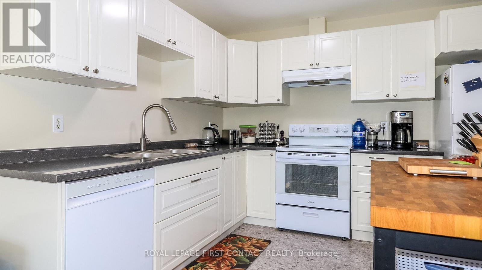 66 Downing Crescent, Barrie, Ontario  L4N 8V5 - Photo 6 - S12955426