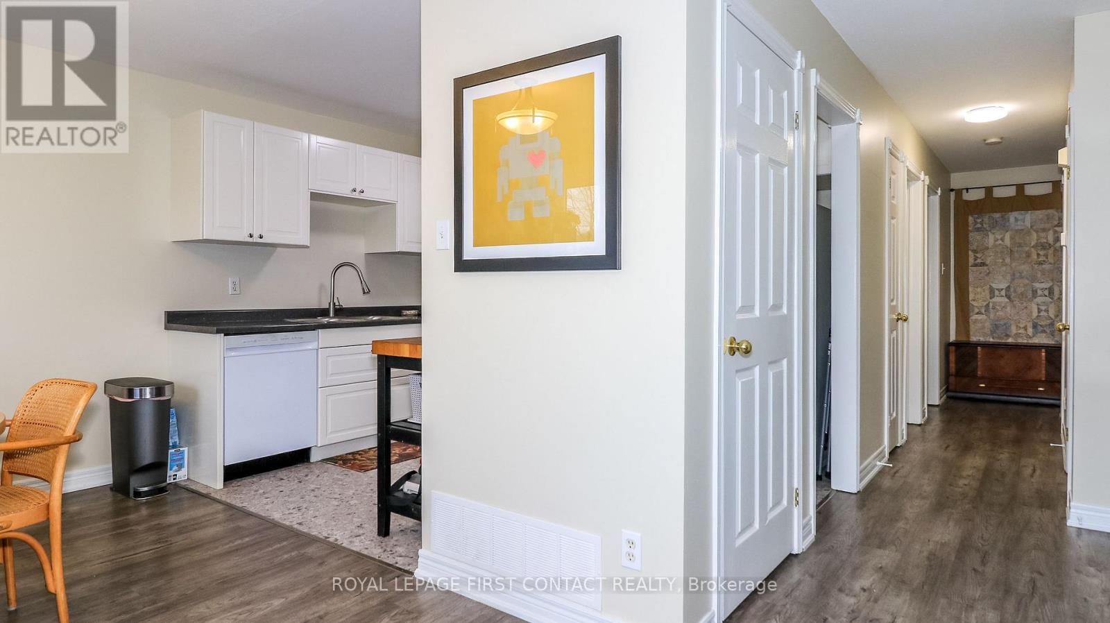 66 Downing Crescent, Barrie, Ontario  L4N 8V5 - Photo 9 - S12955426