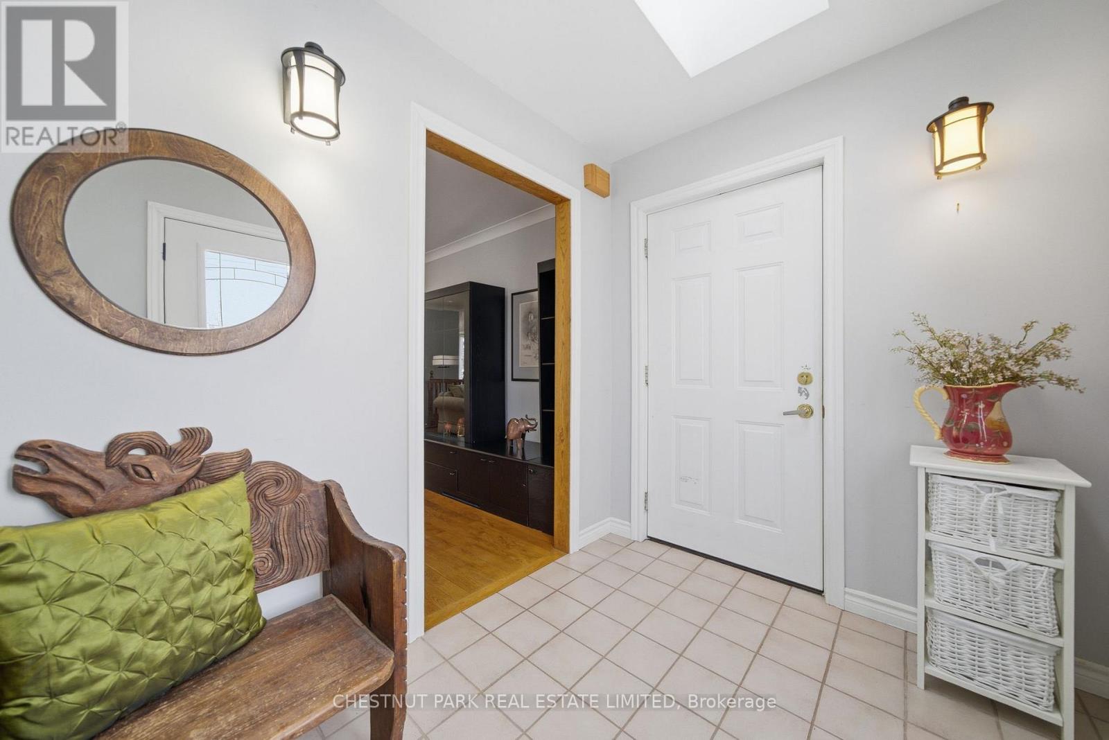 37 Ontario Street, Prince Edward County, Ontario  K0K 2T0 - Photo 4 - X12959256