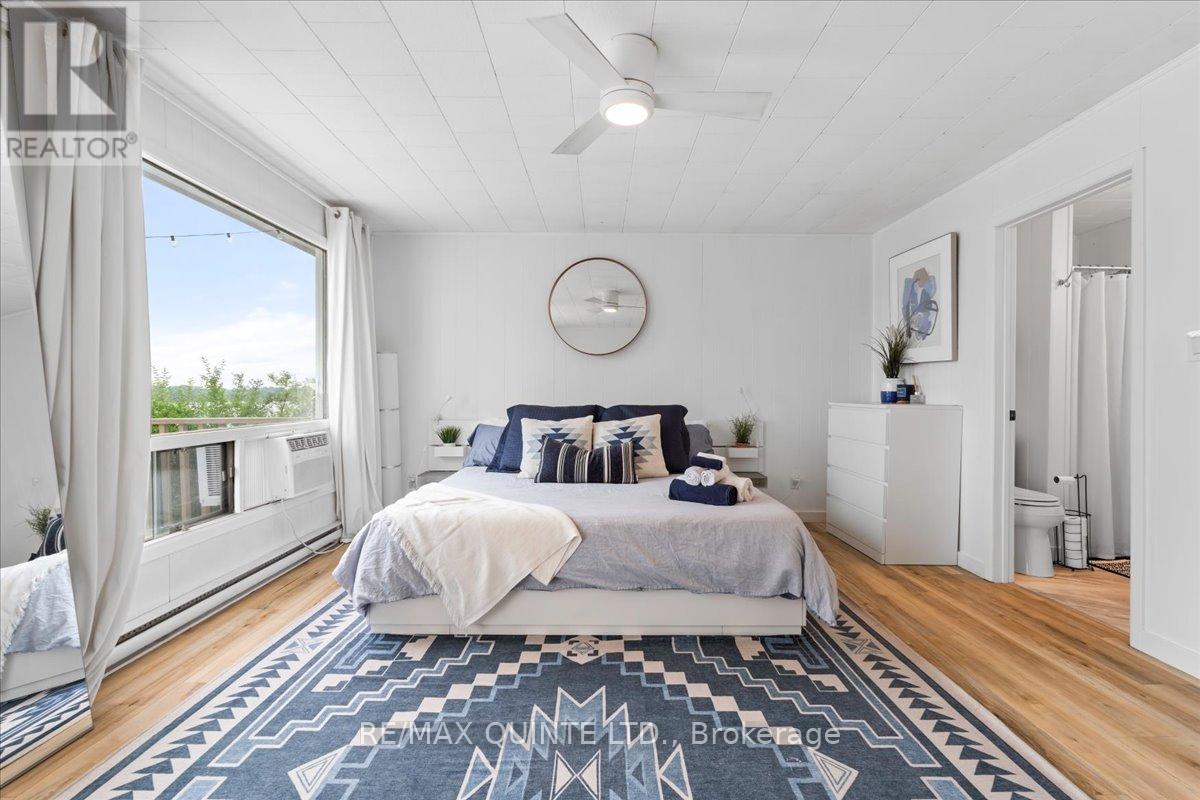 11364 Loyalist Parkway, Prince Edward County, Ontario  K0K 2T0 - Photo 23 - X12959292