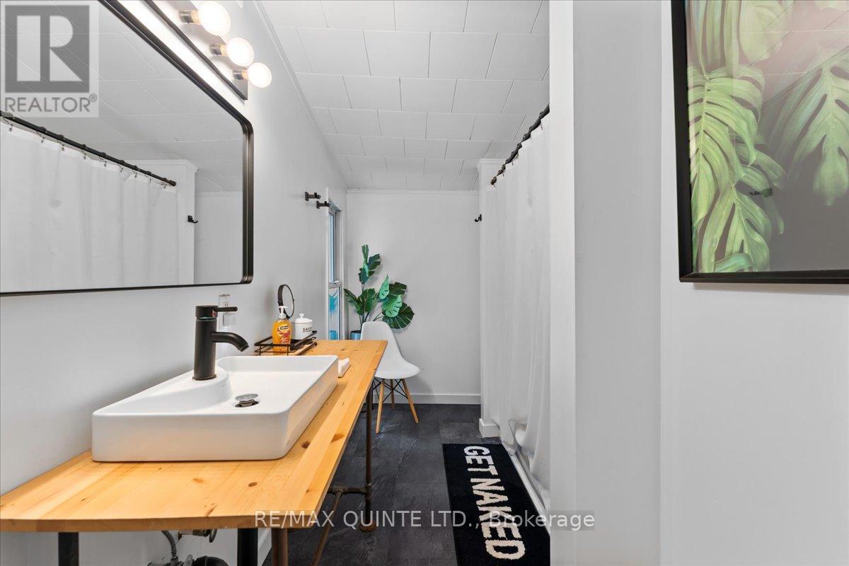 11364 Loyalist Parkway, Prince Edward County, Ontario  K0K 2T0 - Photo 36 - X12959292