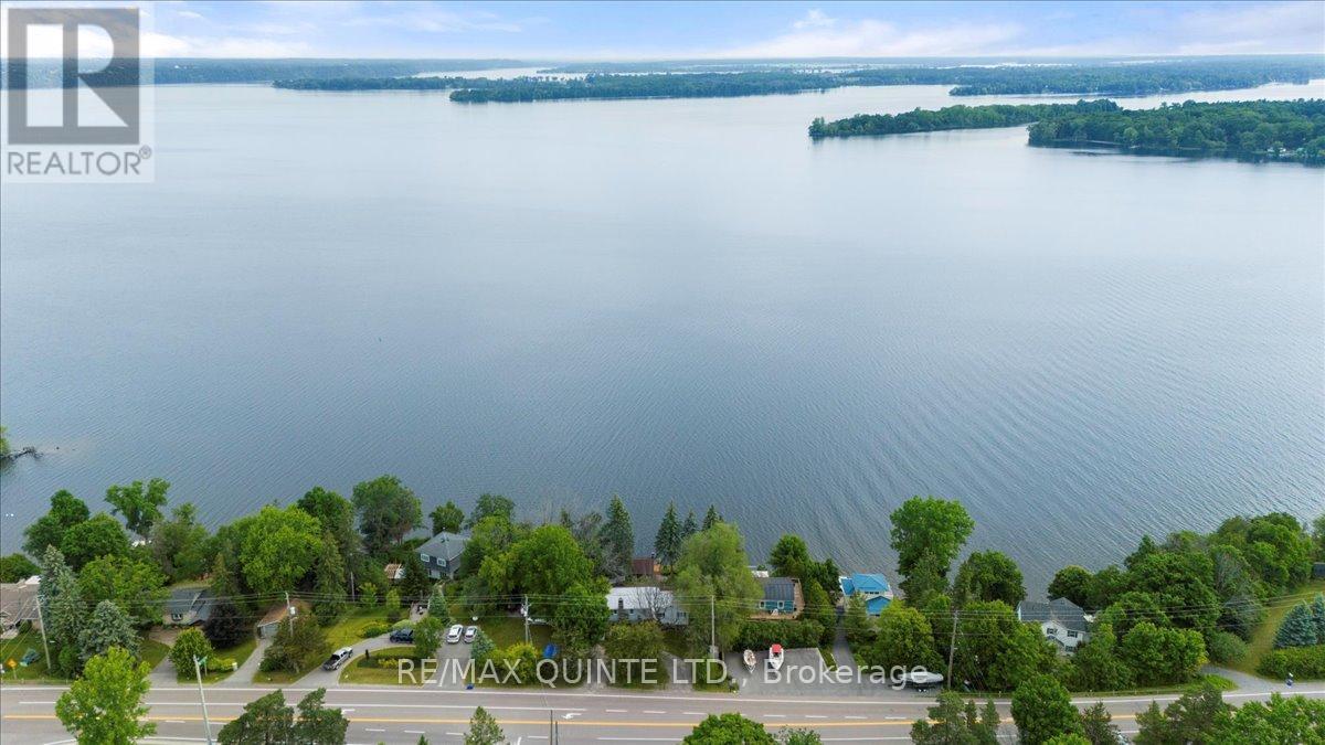 11364 Loyalist Parkway, Prince Edward County, Ontario  K0K 2T0 - Photo 43 - X12959292