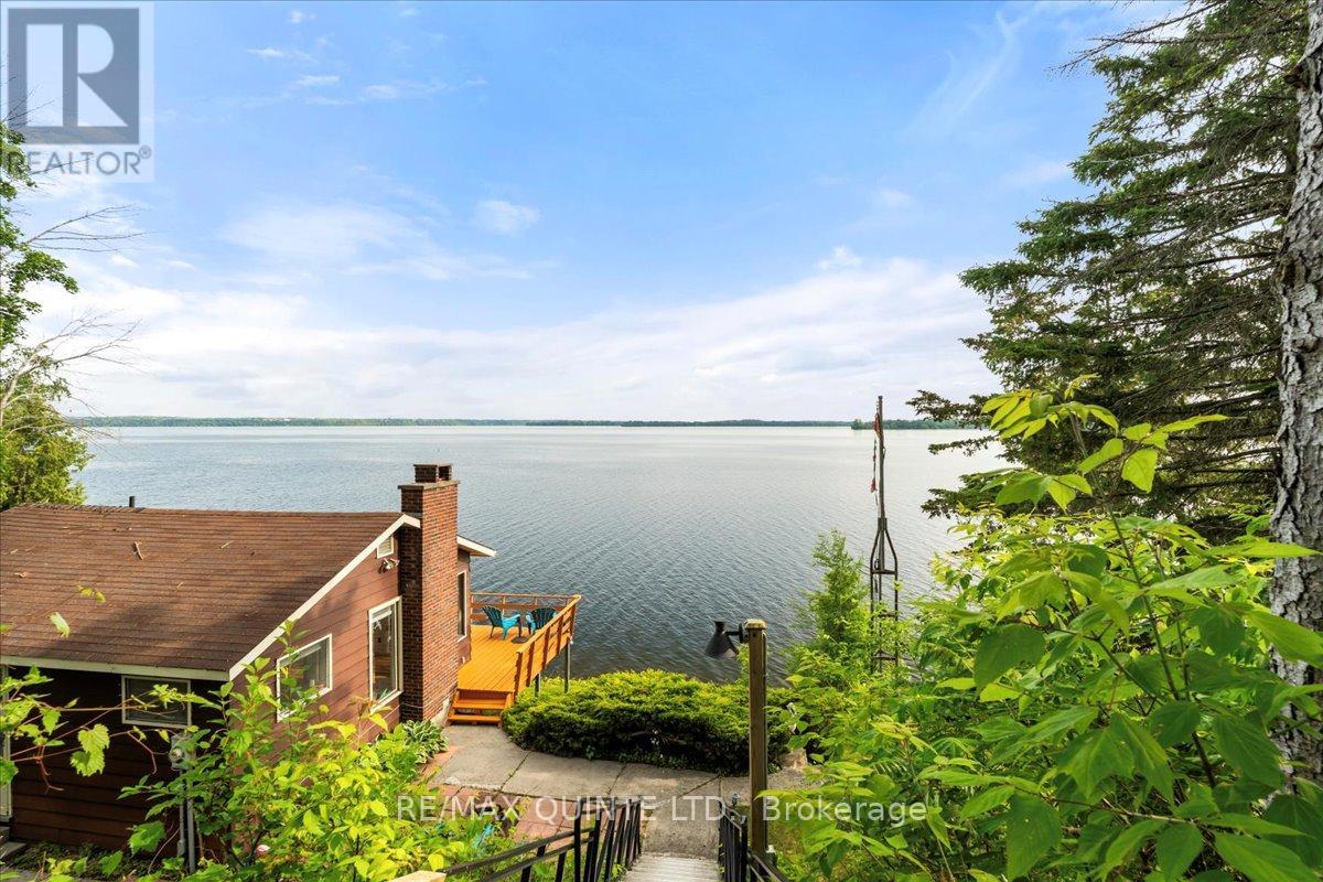 11364 Loyalist Parkway, Prince Edward County, Ontario  K0K 2T0 - Photo 47 - X12959292