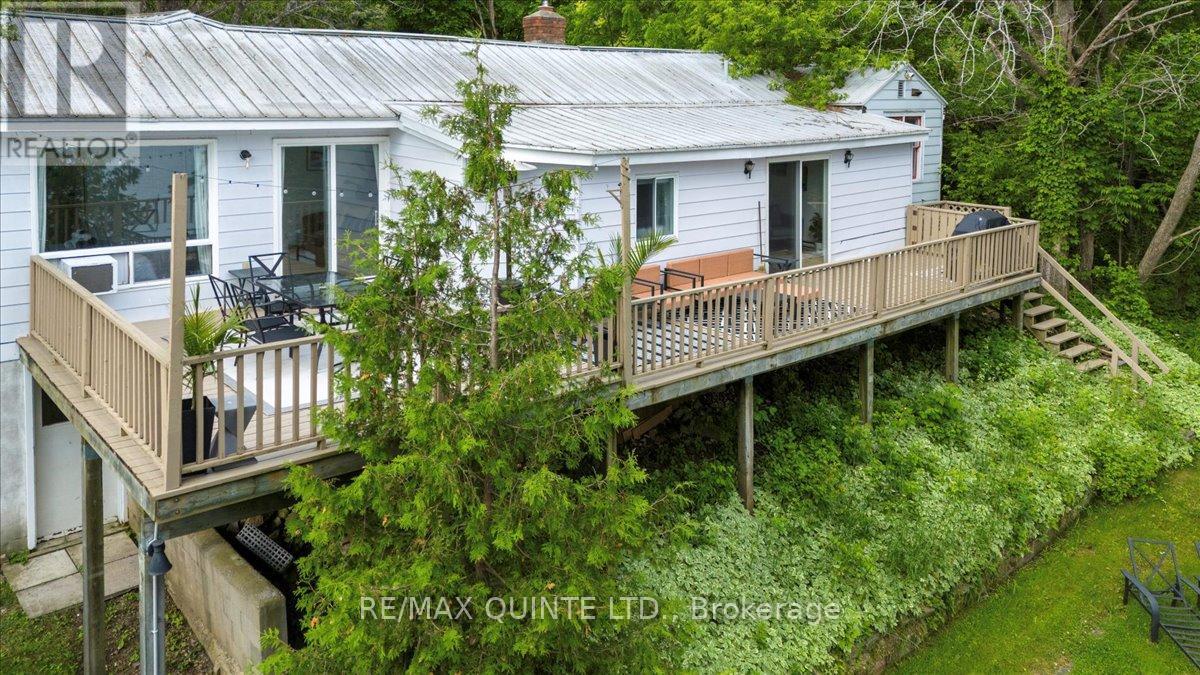 11364 Loyalist Parkway, Prince Edward County, Ontario  K0K 2T0 - Photo 5 - X12959292