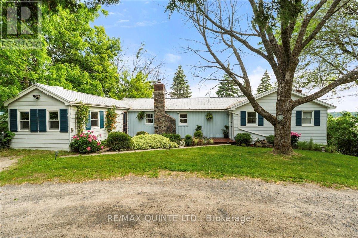 11364 Loyalist Parkway, Prince Edward County, Ontario  K0K 2T0 - Photo 6 - X12959292