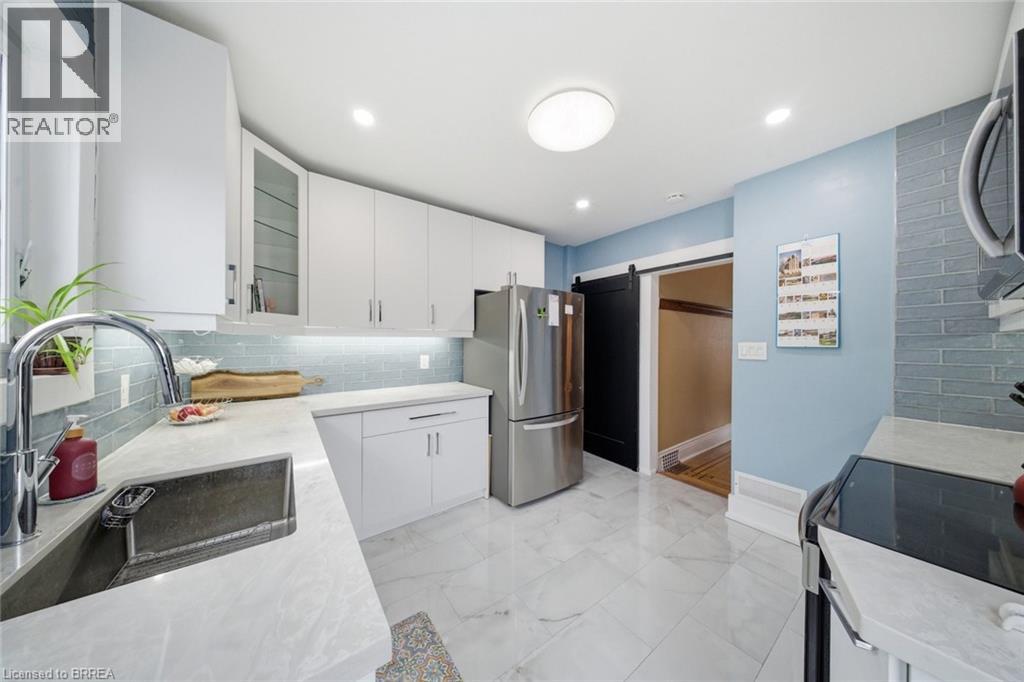 13 Devonport Street, Hamilton, Ontario  L8R 3C5 - Photo 12 - 40817730