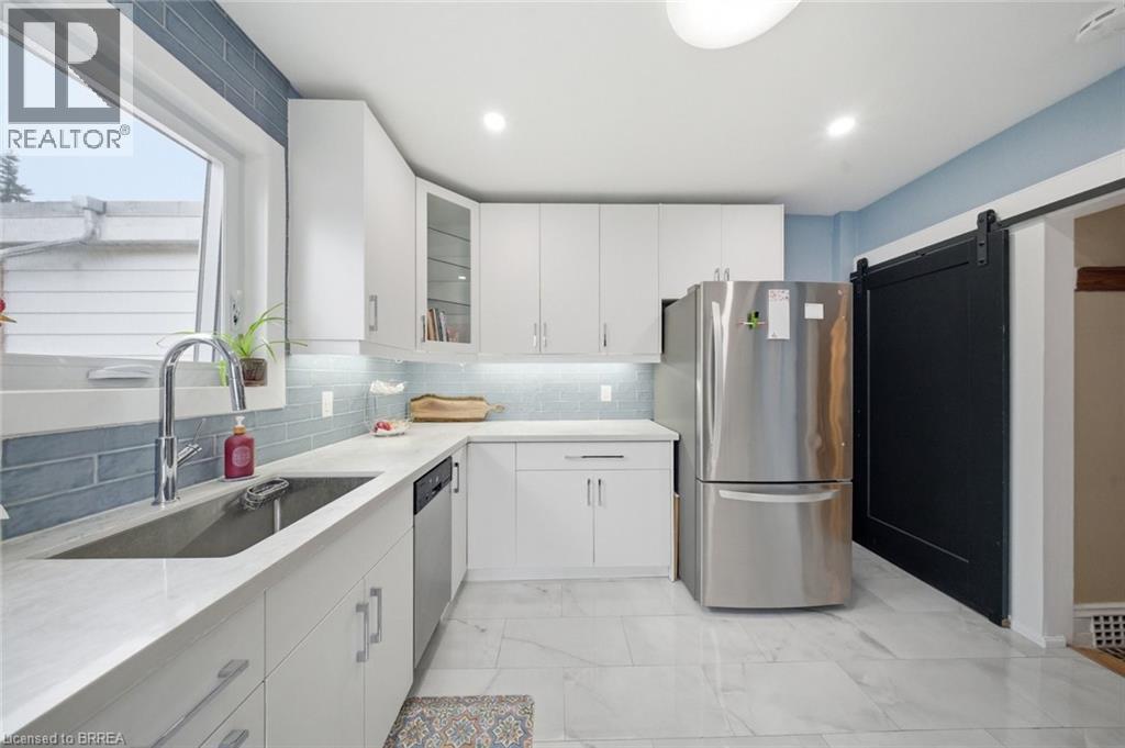 13 Devonport Street, Hamilton, Ontario  L8R 3C5 - Photo 13 - 40817730