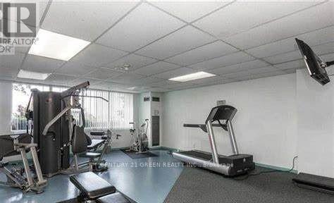 413 - 145 Hillcrest Avenue, Mississauga, Ontario  L5B 3Z1 - Photo 8 - W12942356