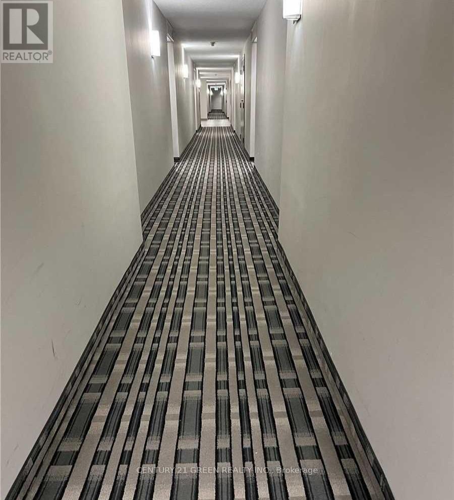 413 - 145 Hillcrest Avenue, Mississauga, Ontario  L5B 3Z1 - Photo 4 - W12942356