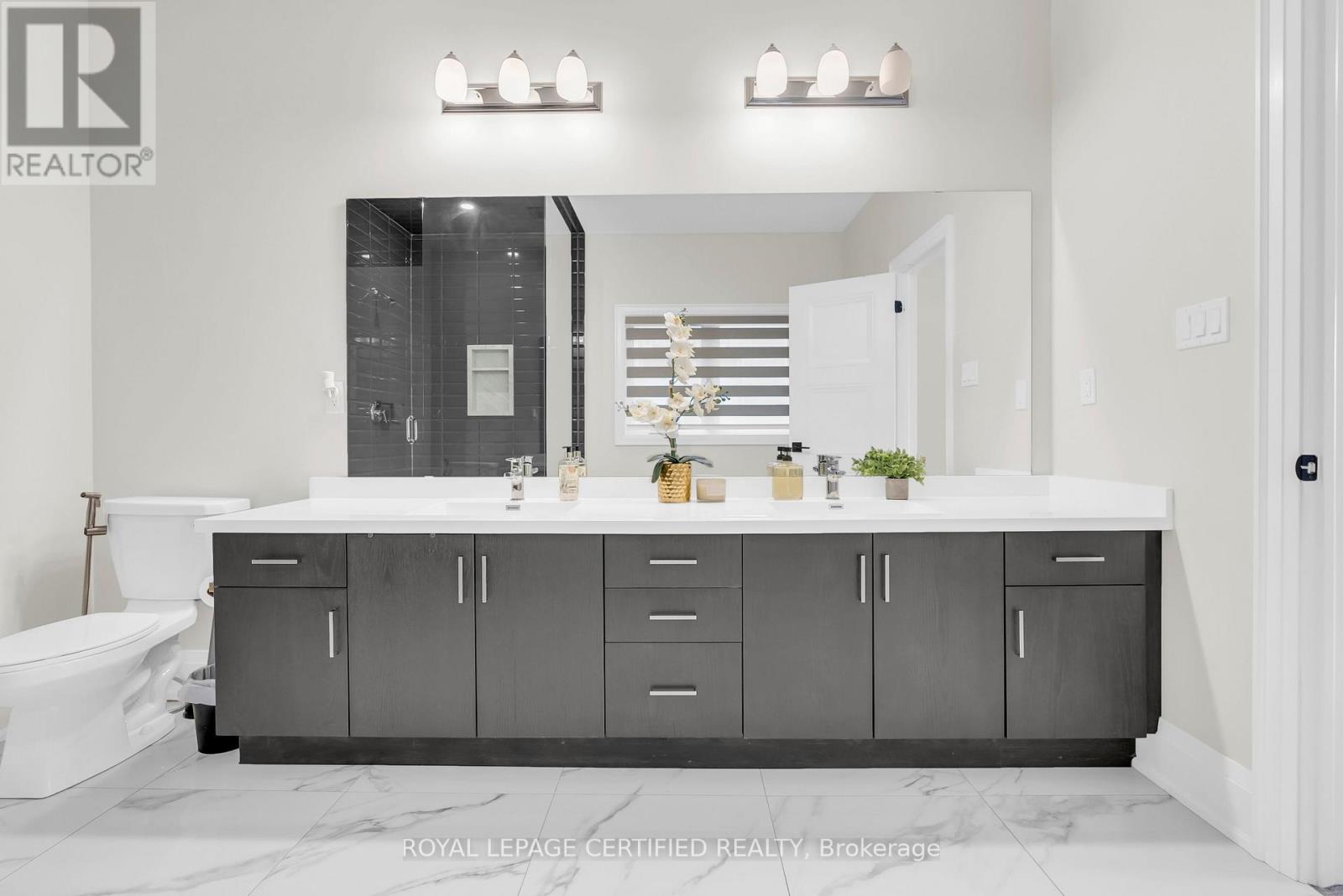 74 Boulton Trail, Oakville, Ontario  L6H 0Z9 - Photo 28 - W12952128