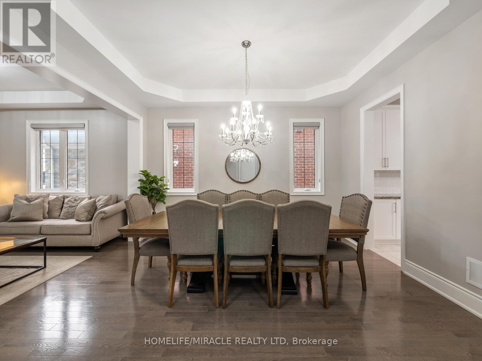 10 Erintown Crescent, Brampton, Ontario  L6P 4H2 - Photo 11 - W12952818