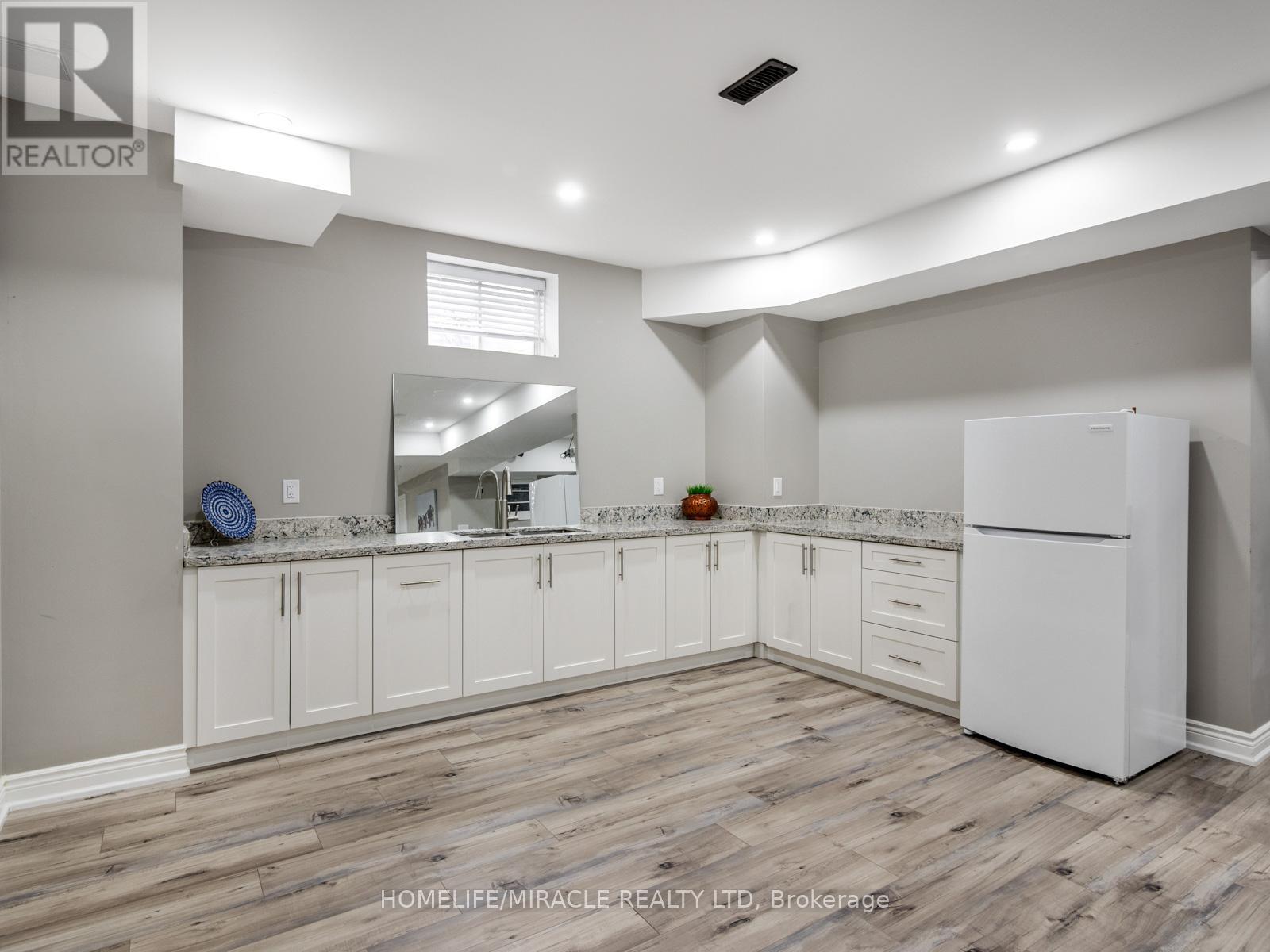 10 Erintown Crescent, Brampton, Ontario  L6P 4H2 - Photo 34 - W12952818