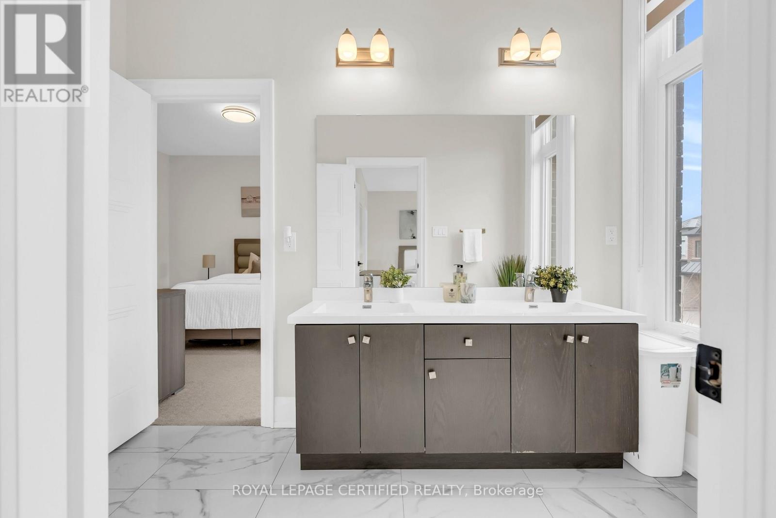 74 Boulton Trail, Oakville, Ontario  L6H 0Z9 - Photo 36 - W12952128