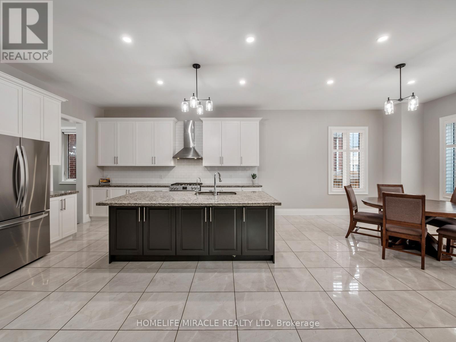 10 Erintown Crescent, Brampton, Ontario  L6P 4H2 - Photo 16 - W12952818