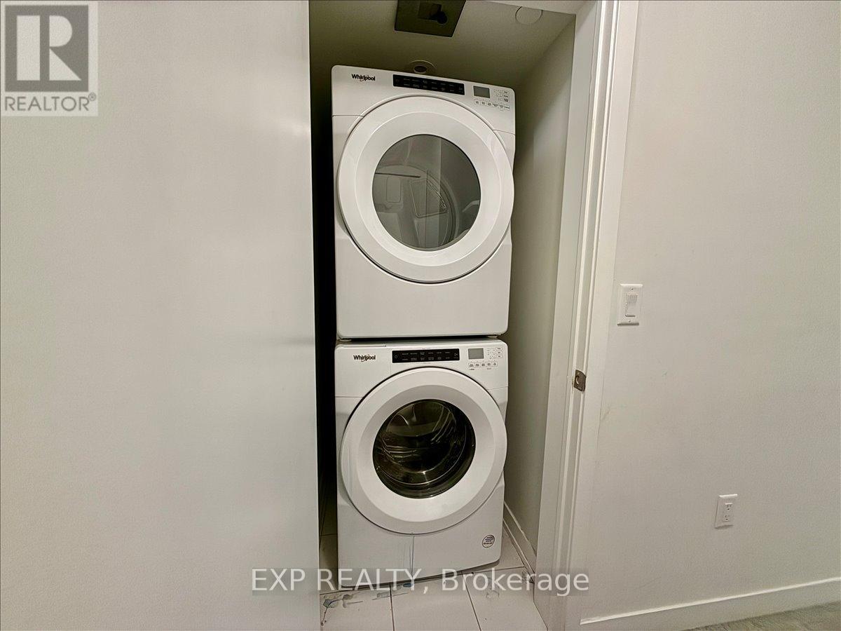 22 - 3405 Ridgeway Drive, Mississauga, Ontario  L5L 5T3 - Photo 14 - W12955152