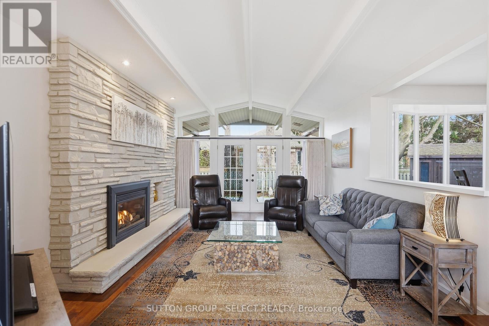 9 Northcrest Drive, London North, Ontario  N5X 3V7 - Photo 6 - X12959254