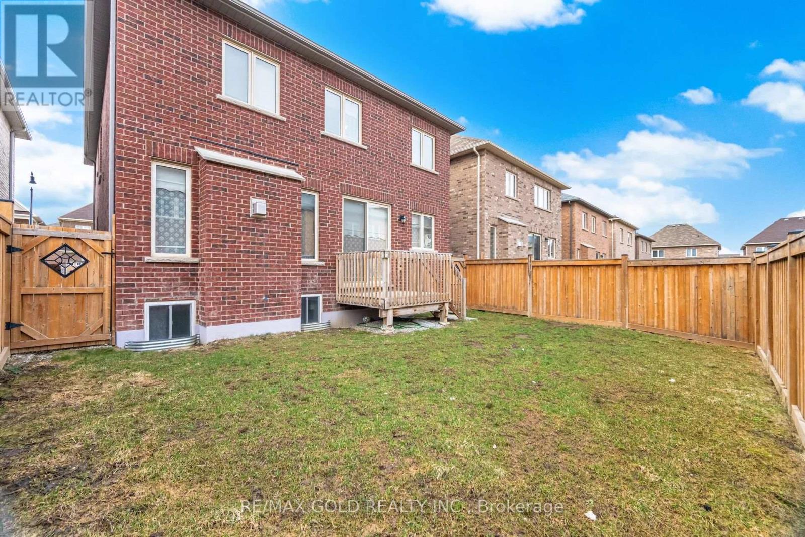 11 Sinatra Street, Brampton, Ontario  L6R 4B3 - Photo 38 - W12955394