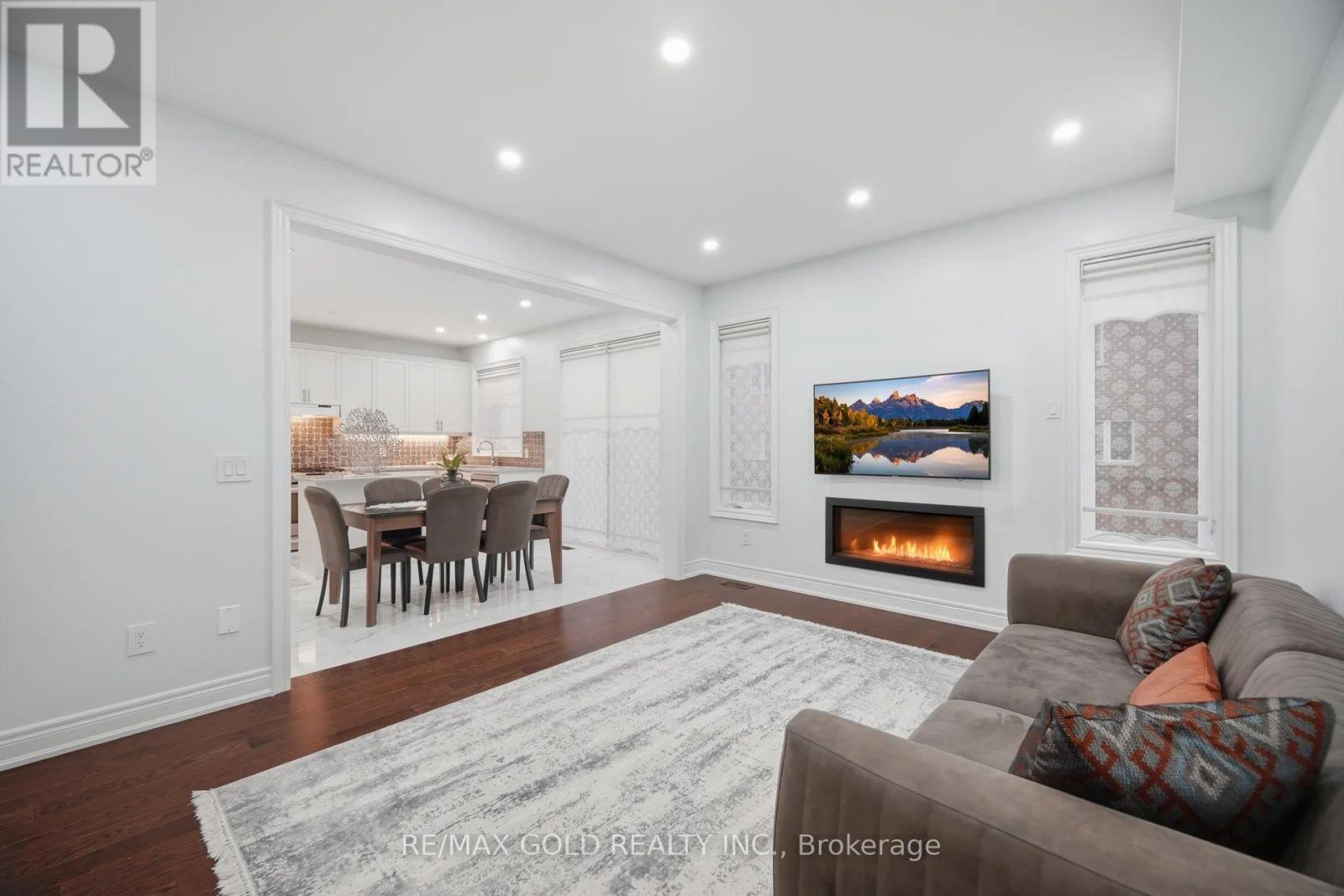 11 Sinatra Street, Brampton, Ontario  L6R 4B3 - Photo 9 - W12955394