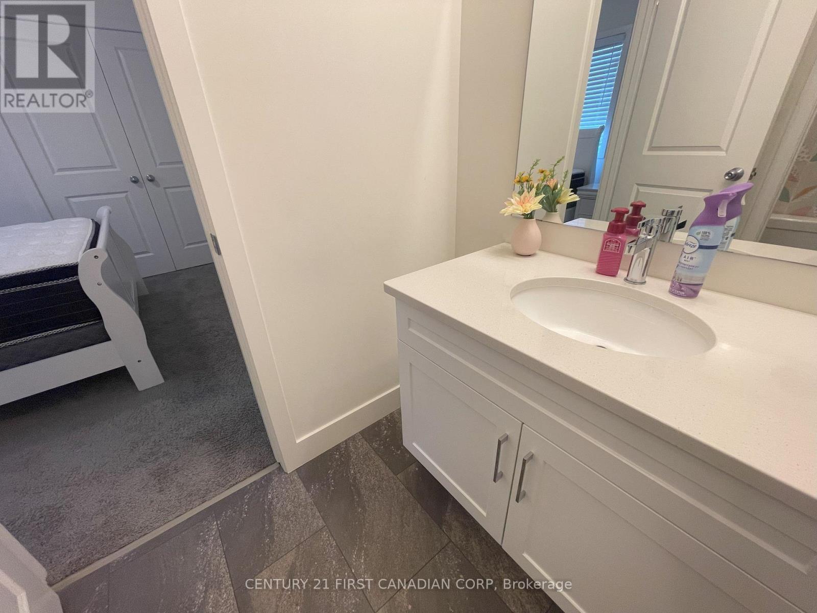 1395 Twilite Boulevard, London North, Ontario  N6G 0S8 - Photo 17 - X12959286