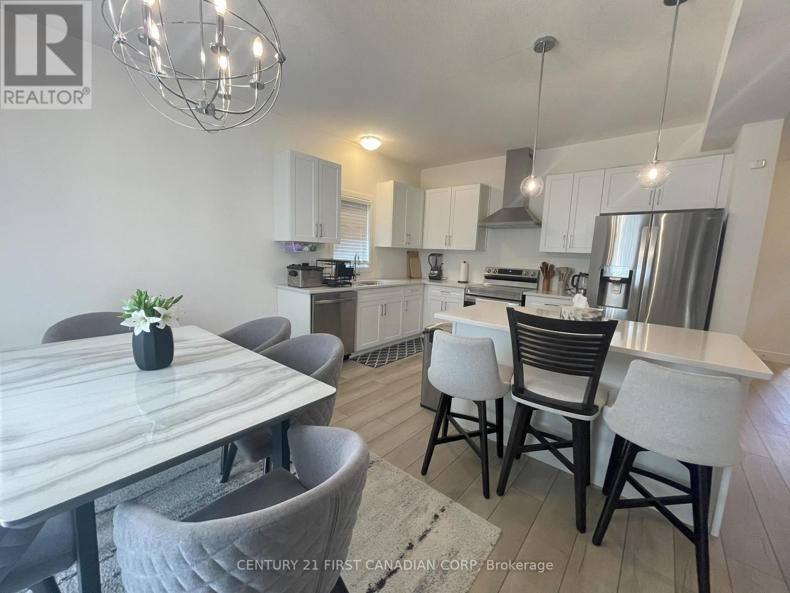 1395 Twilite Boulevard, London North, Ontario  N6G 0S8 - Photo 5 - X12959286