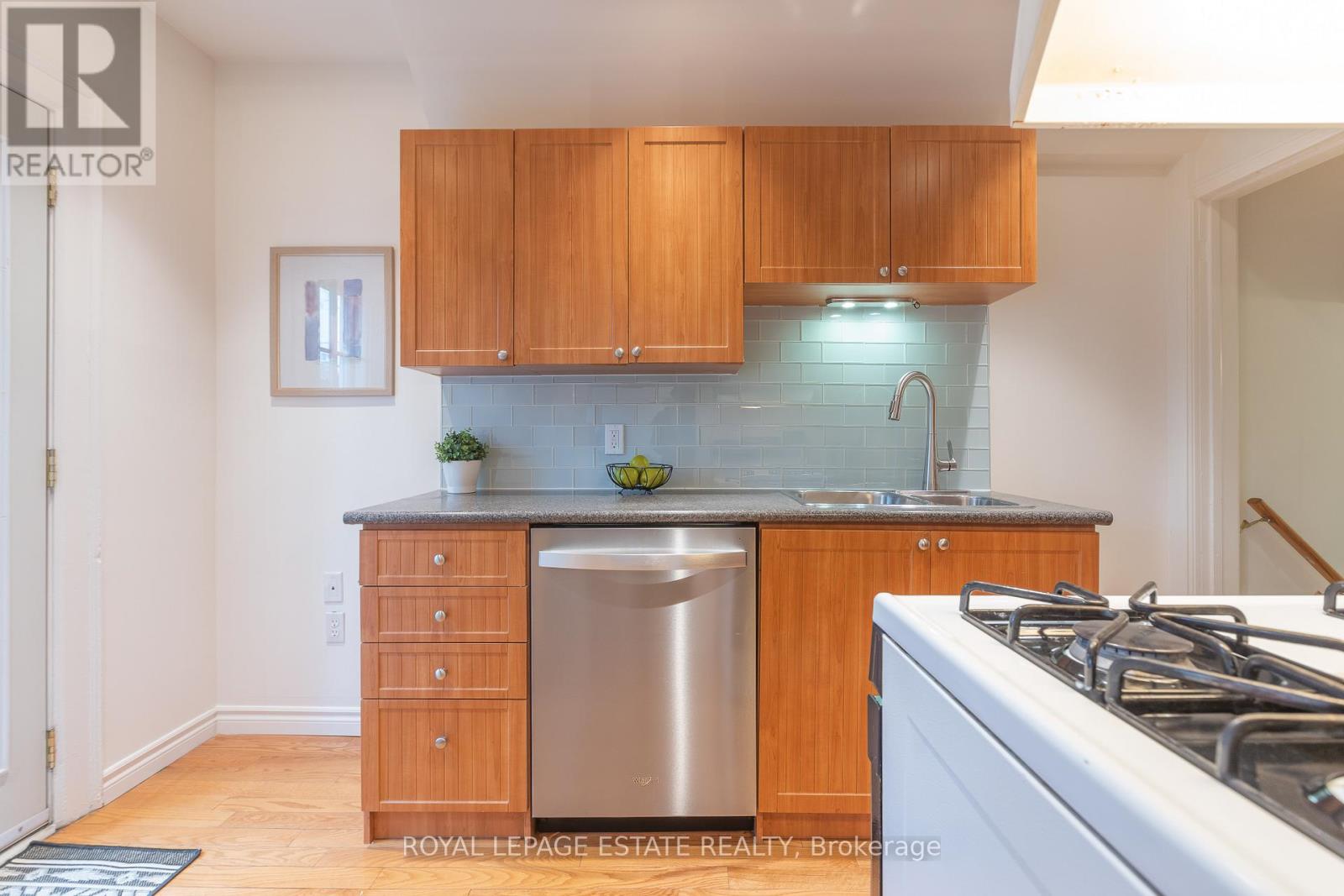 358 Victoria Park Avenue, Toronto, Ontario  M4E 3S8 - Photo 14 - E12959274