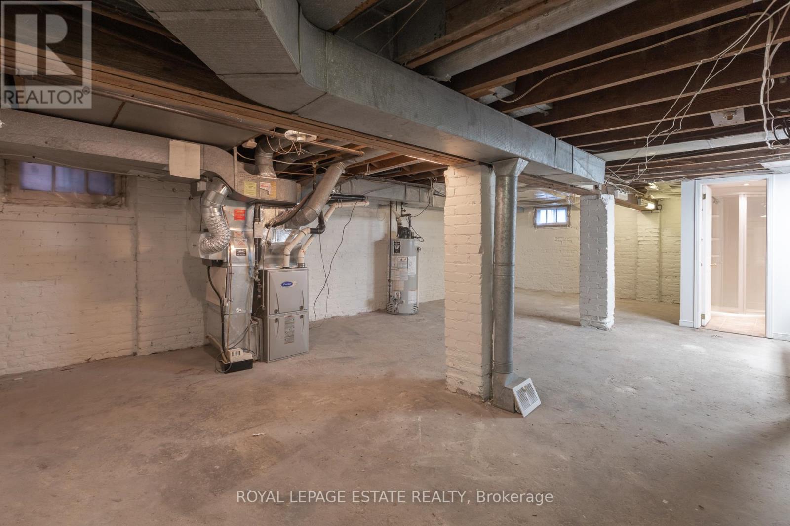 358 Victoria Park Avenue, Toronto, Ontario  M4E 3S8 - Photo 27 - E12959274