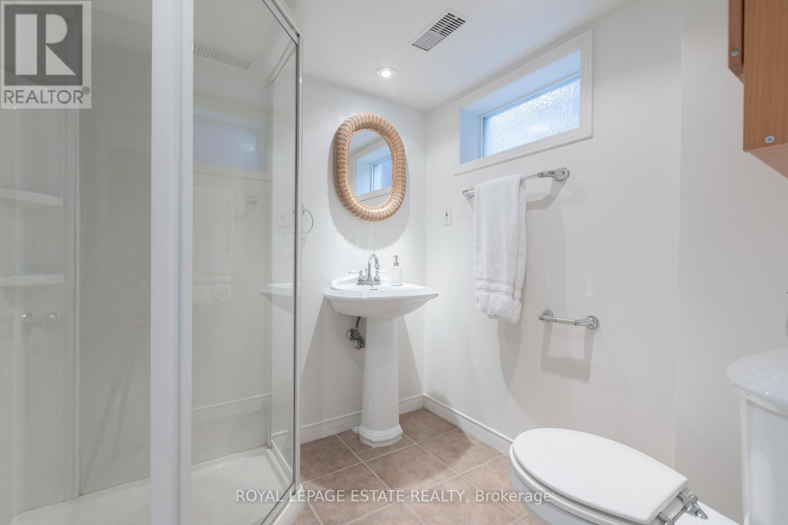 358 Victoria Park Avenue, Toronto, Ontario  M4E 3S8 - Photo 28 - E12959274